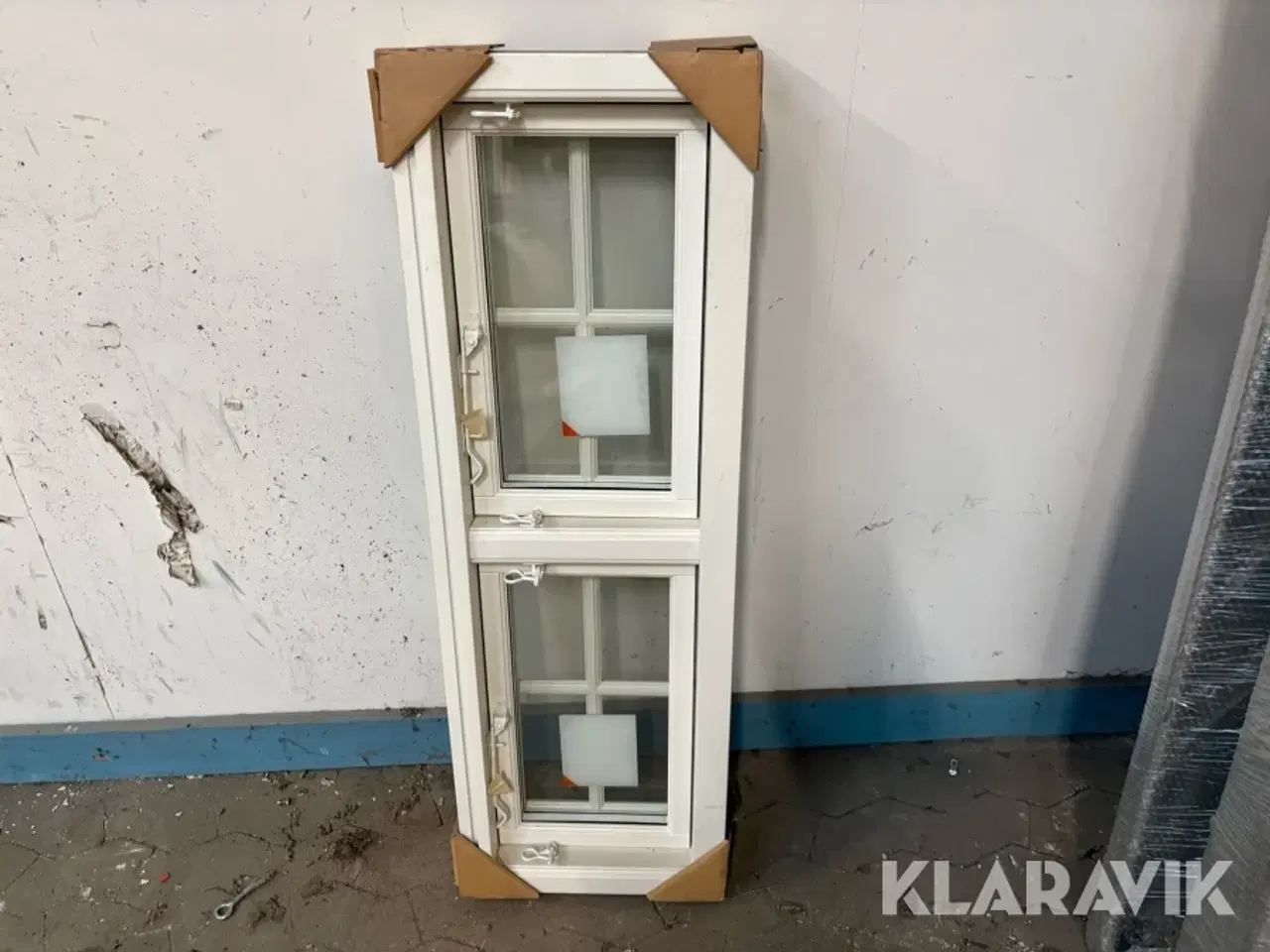 Billede 2 - Vindue Frovin FL316 Termo 90 Dannebrog hvidmalet træ med sort kant 3-lags Ug 1,12