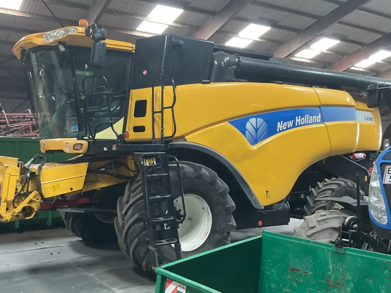 Billede 8 - New Holland CX880 med skærebordsvogn
