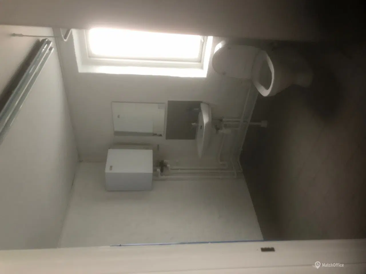 Billede 1 - lager/kontor/WC.Bad