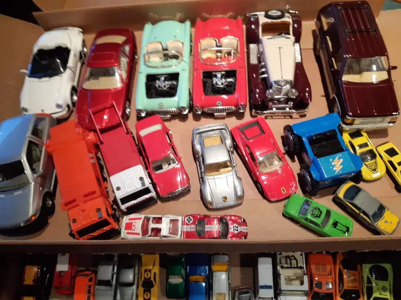 Billede 1 - Legetøjs biler