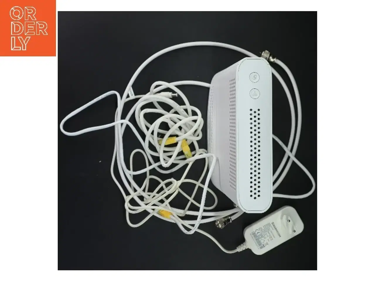 Billede 8 - Hvid Internet router fra Sagemcom (str. 23x20 cm)