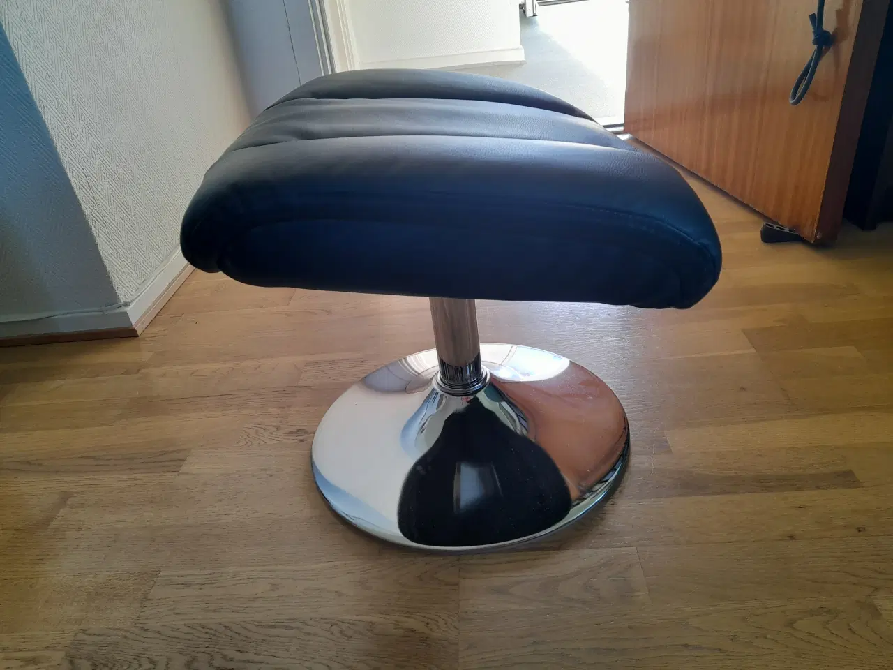 Billede 3 - Fodskammel.