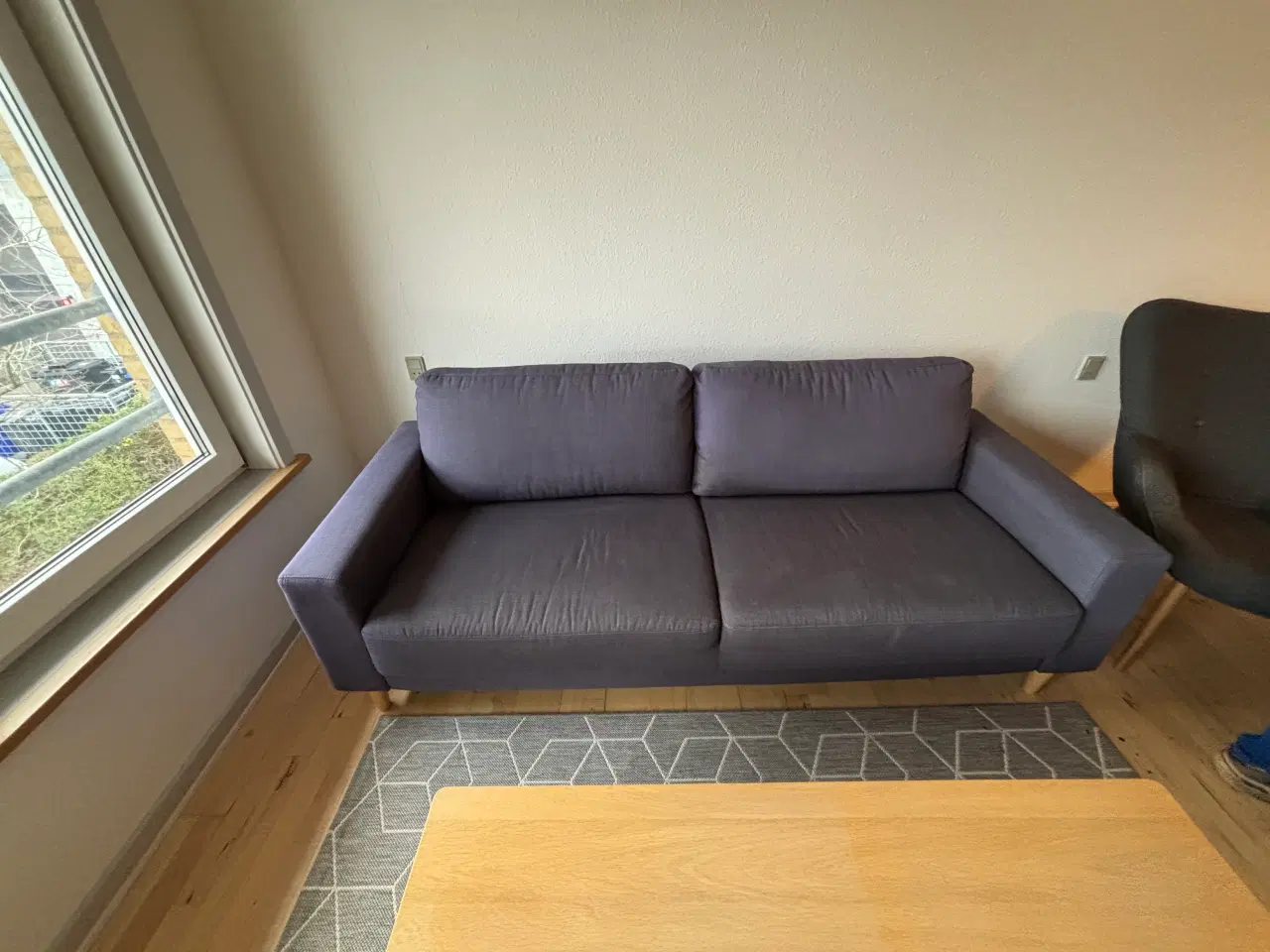 Billede 1 - 3 personers sofa i grå stof