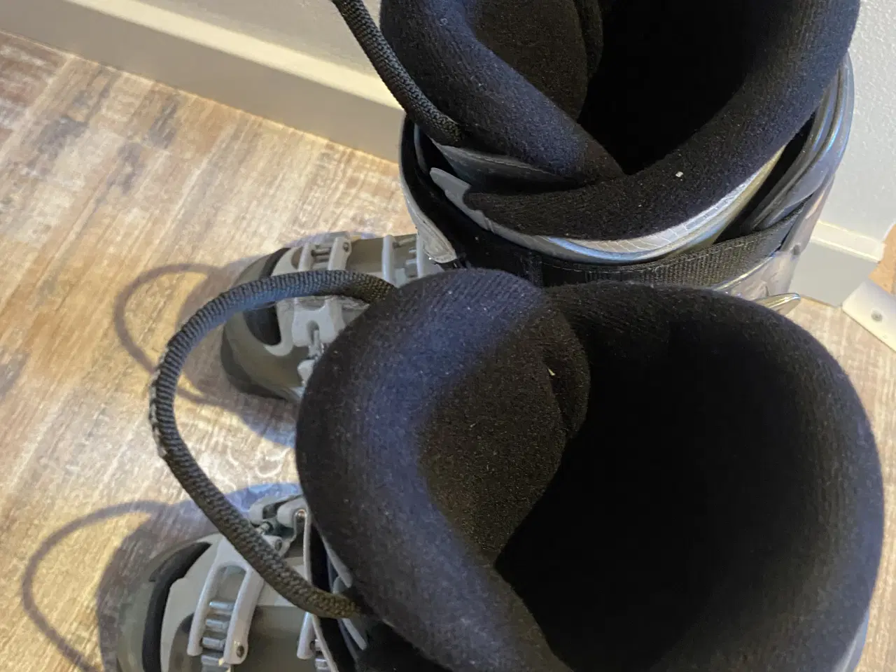 Billede 5 - Salomon skistøvle str 39,5 kan sendes