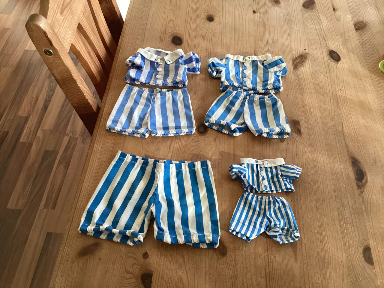 Billede 10 - Bananer i Pyjamas, Bamser, Spil, Bøger osv