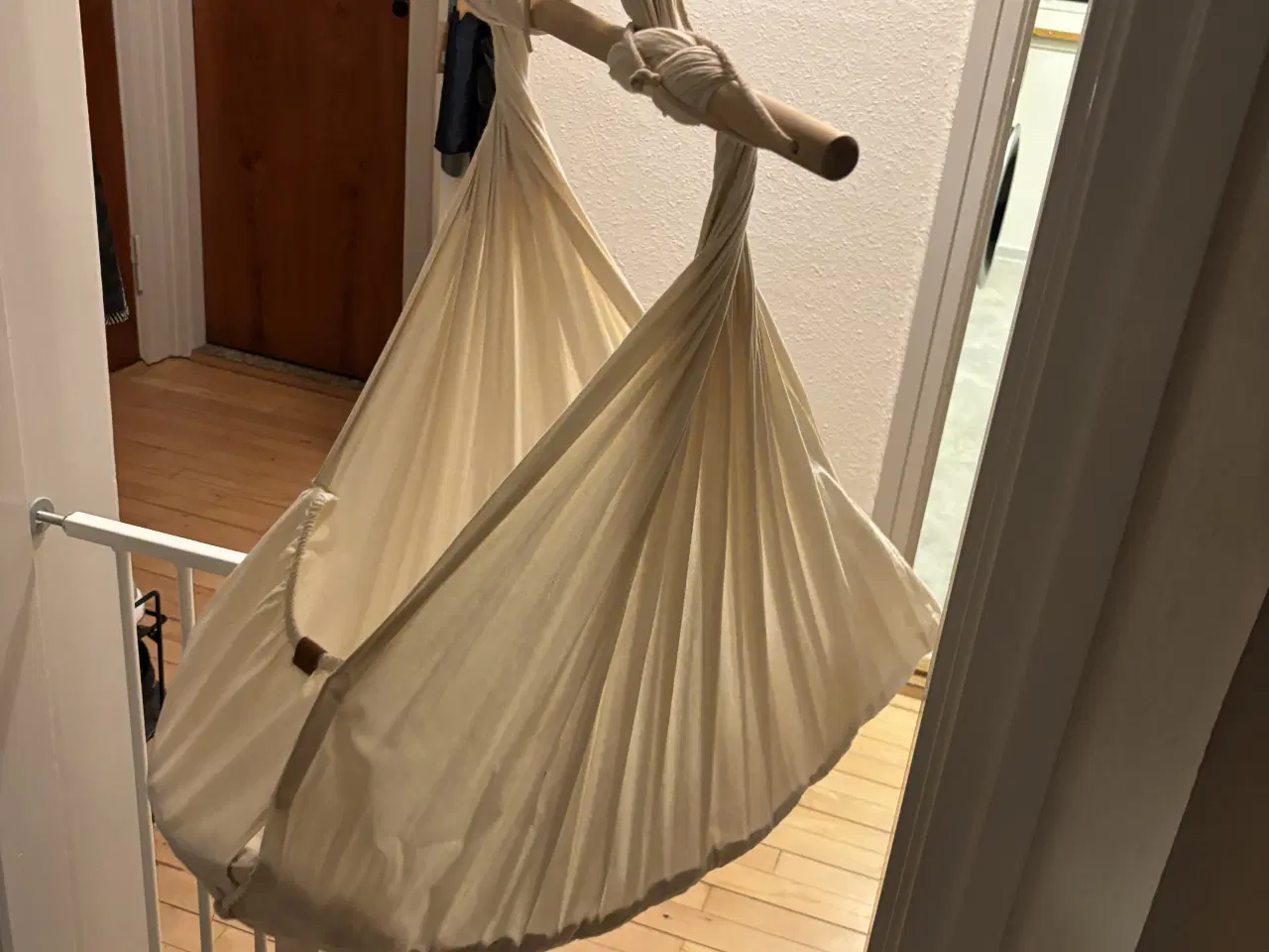 Billede 1 - Slyngevugge Membantu 