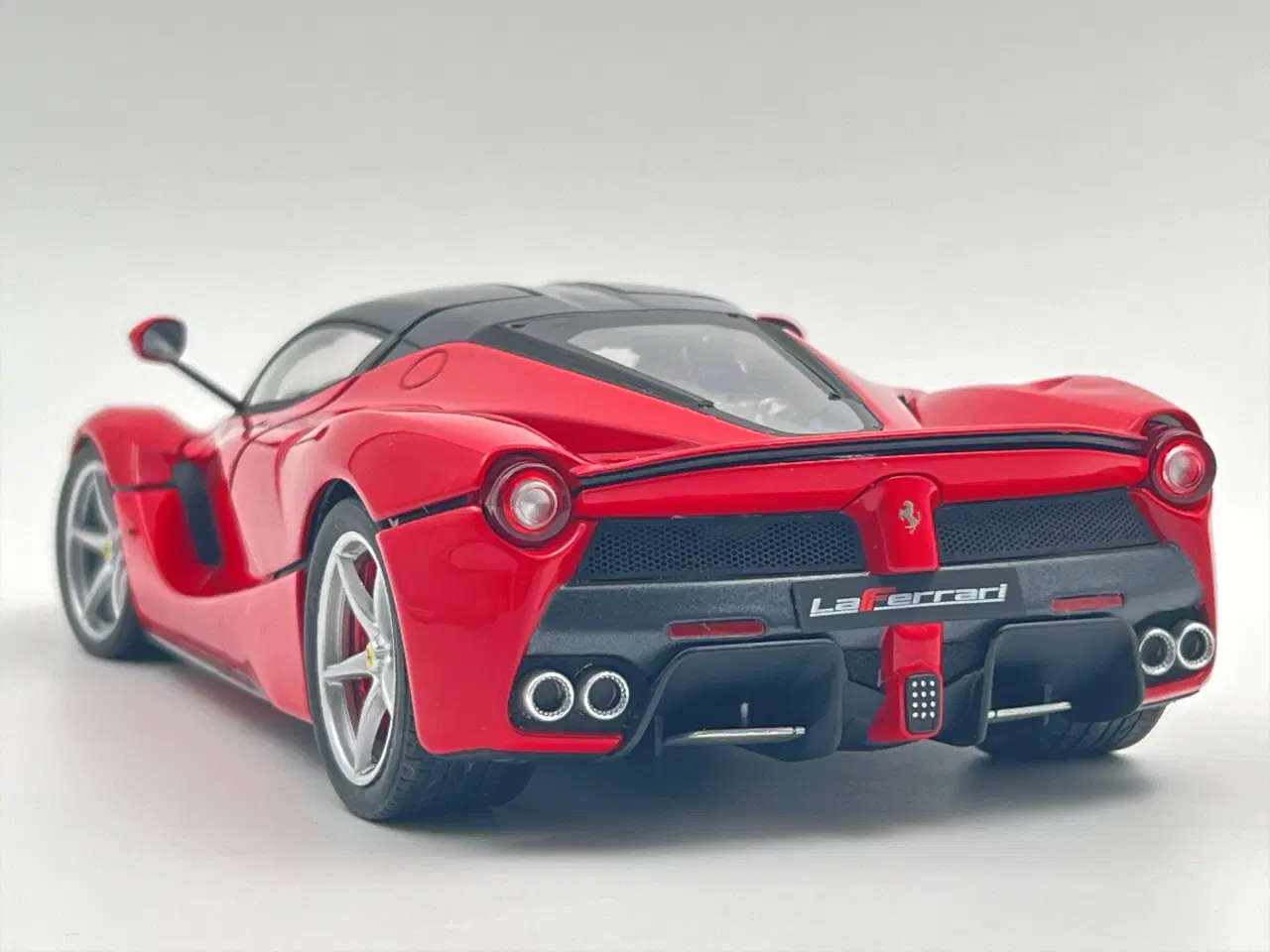 Billede 8 - 2013 Ferrari LaFerrari F150 HW Elite - 1:18  