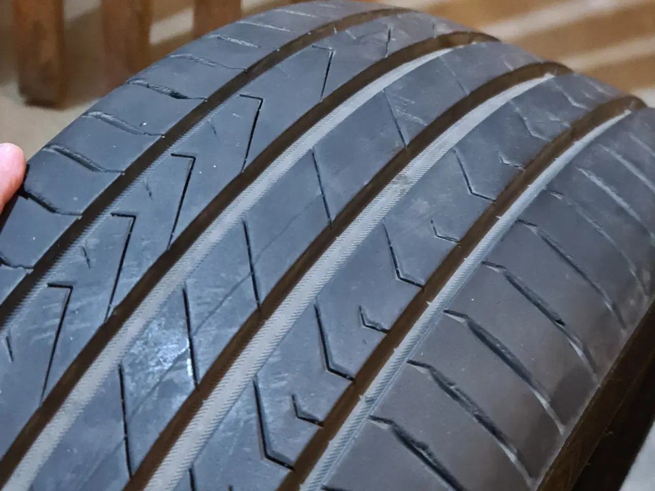 Billede 1 - Landsail Sommerdæk 225 /40  r18