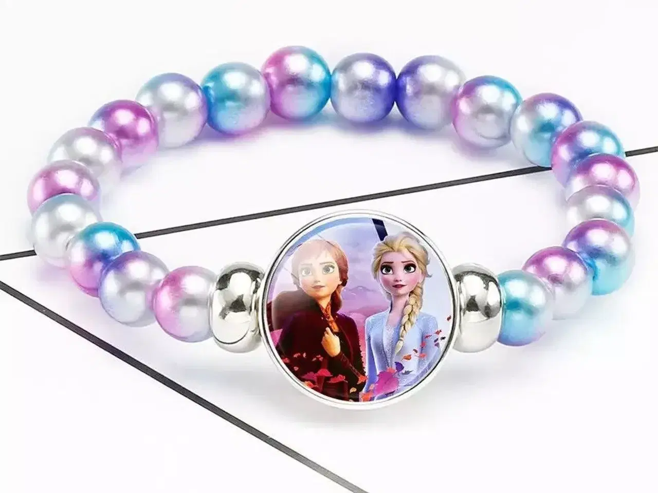 Billede 2 - Frost armbånd med Elsa og Anna Frost perlearmbånd 