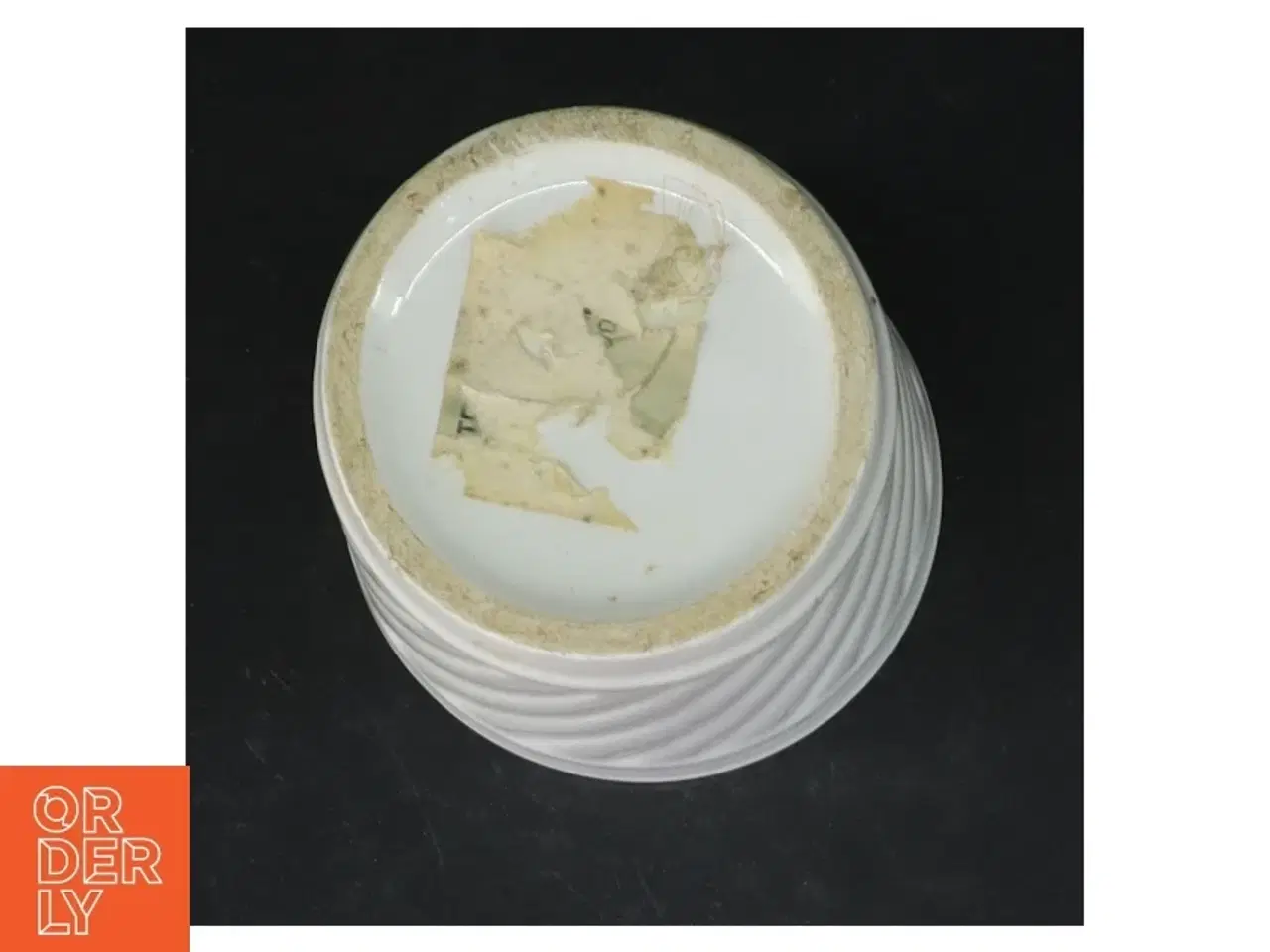 Billede 3 - Brugt hvid porcelænskrukke (str. Ø. 7,5 cm)