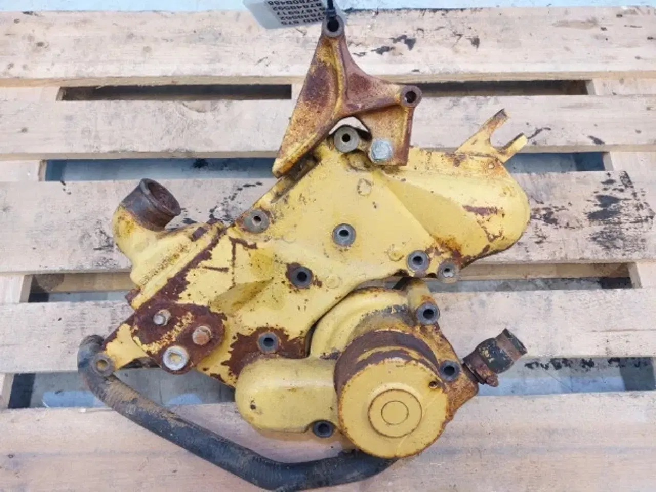 Billede 7 - New Holland TX65 Vandpumpe 87840562