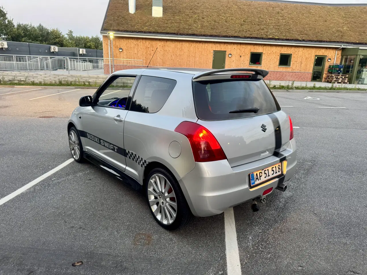 Billede 3 - Unik Suzuki Swift nysynet og med lavt kilometertal