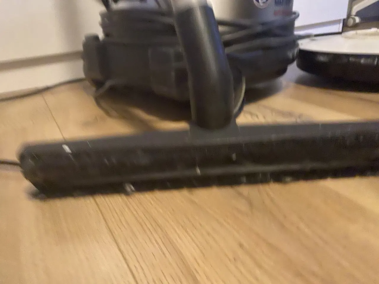 Billede 5 - Nilfisk støvsuger