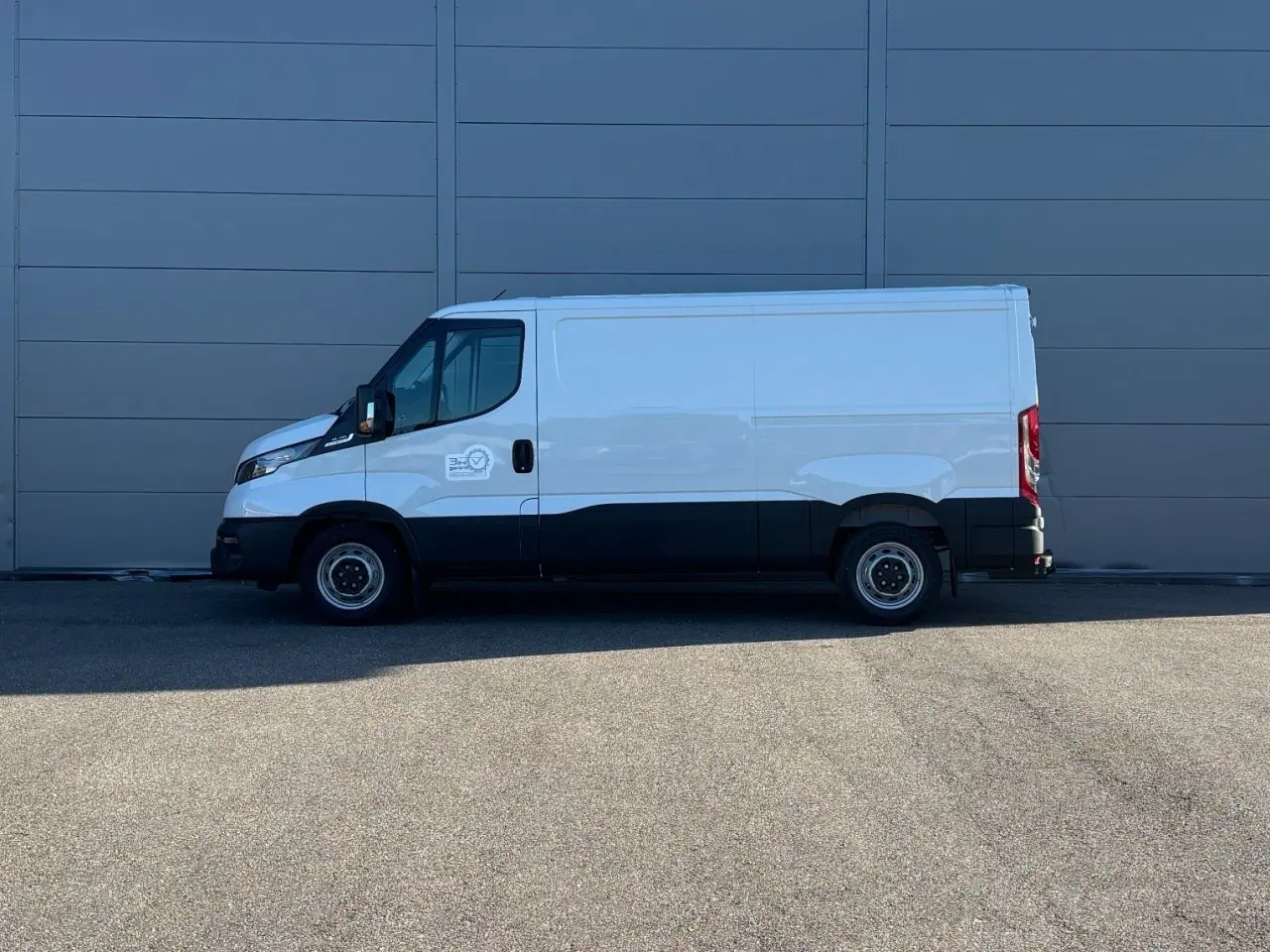 Billede 11 - Iveco Daily 2,3 35S16 9m³ Van AG8
