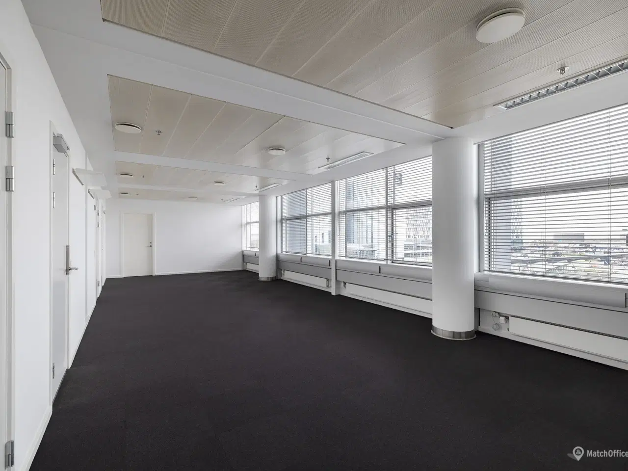 Billede 5 - Kontor i travle Terminal 3