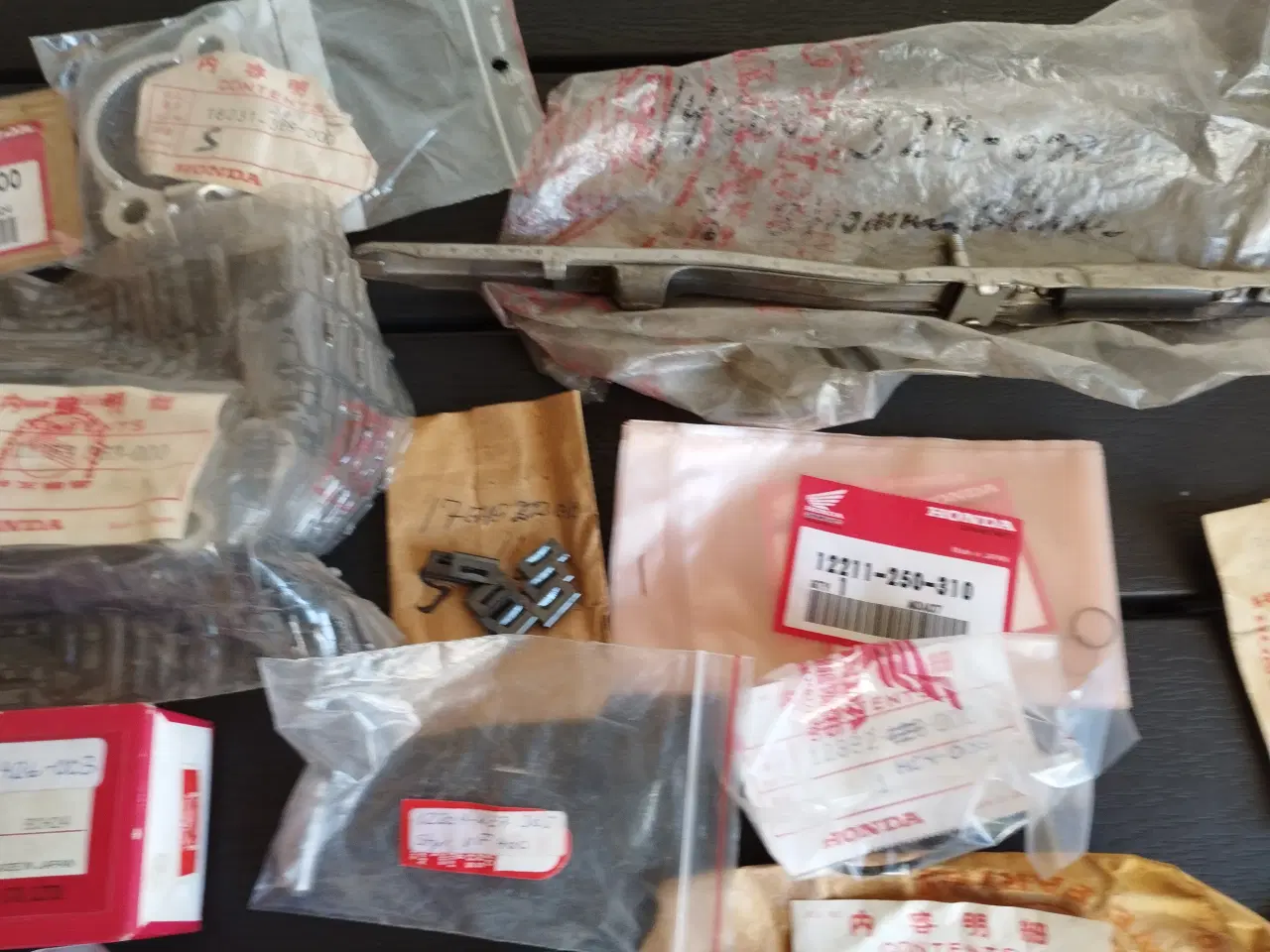 Billede 5 - Nye reservedele til Honda M.C. ( kasse 6) ( Se %)