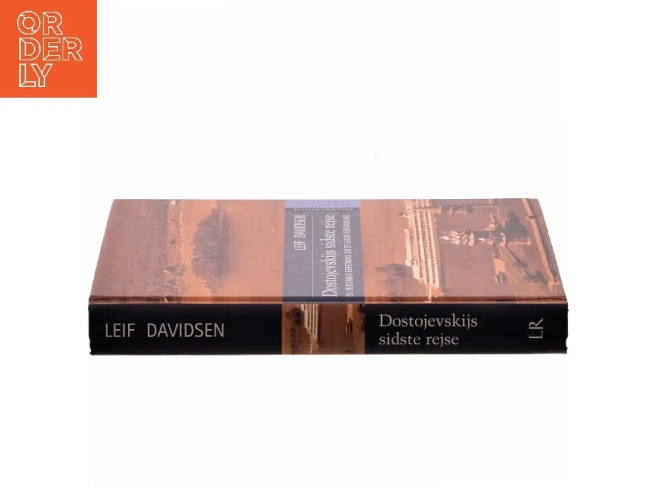 Billede 2 - Dostojevskijs sidste rejse : en personlig beretning om et lands forvandling : rejseerindringer af Leif Davidsen (Bog)