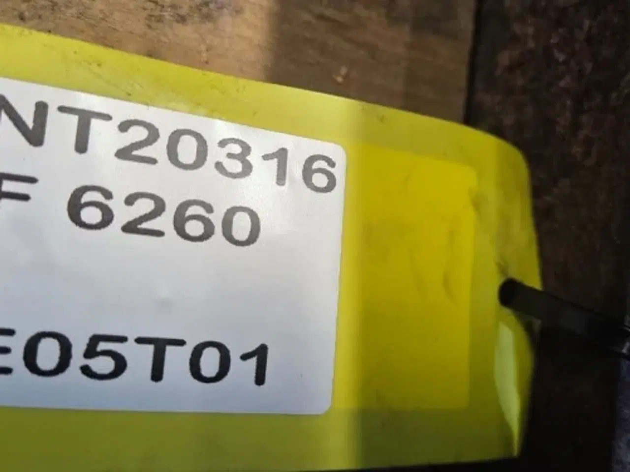 Billede 17 - Massey Ferguson 6260 Frontvægt Holder 3777687M5