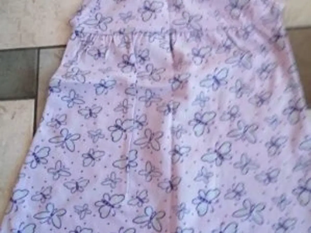 Billede 2 - sæt og kjoler