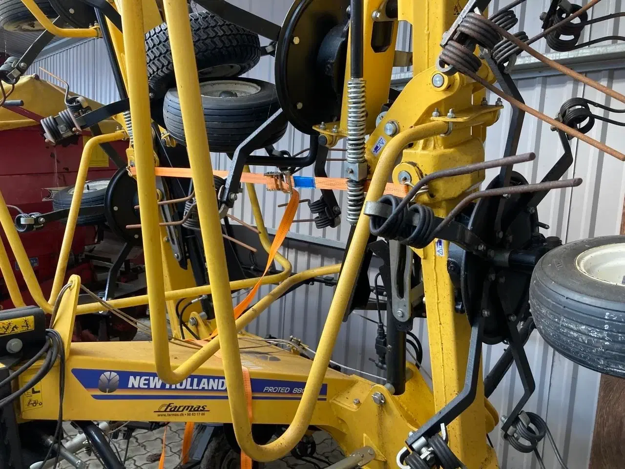 Billede 1 - New Holland Proted 880 vender