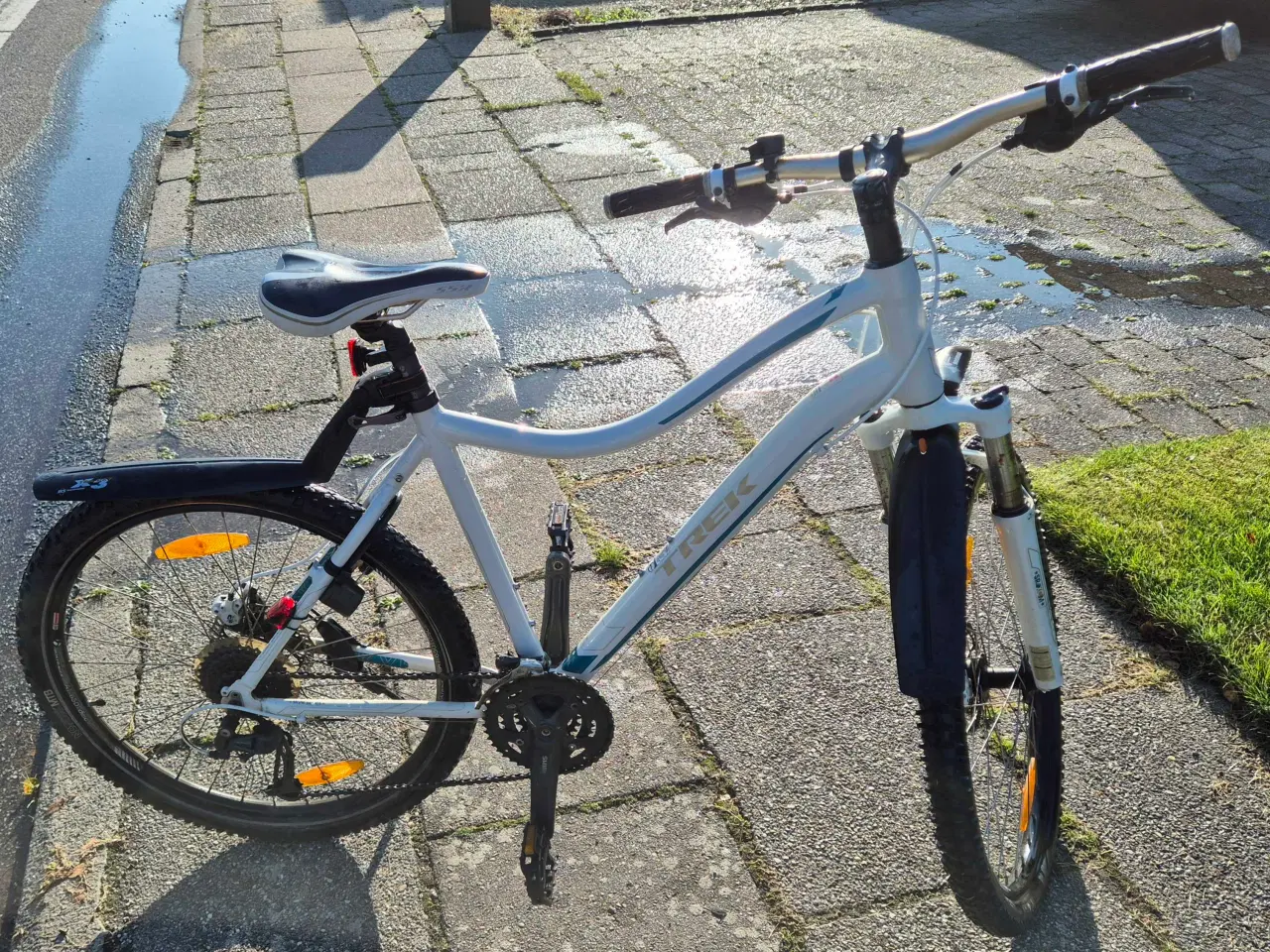 Billede 3 - Trek Mountainbike 27 gear White Shell 19.5"