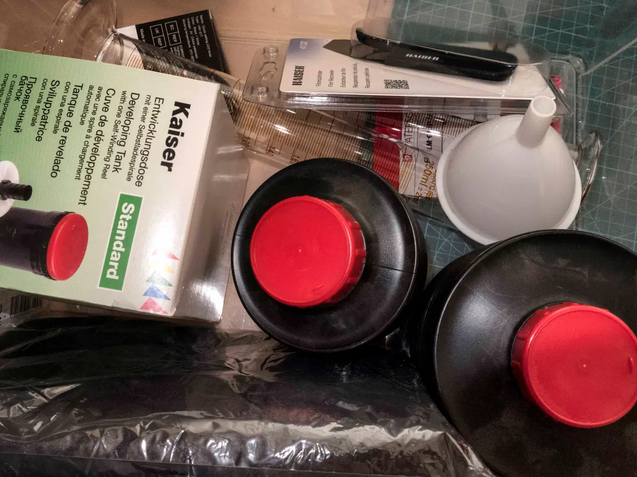 Billede 3 - Analog Foto. Fremkalder beholder(Kaiser). Mørkek..