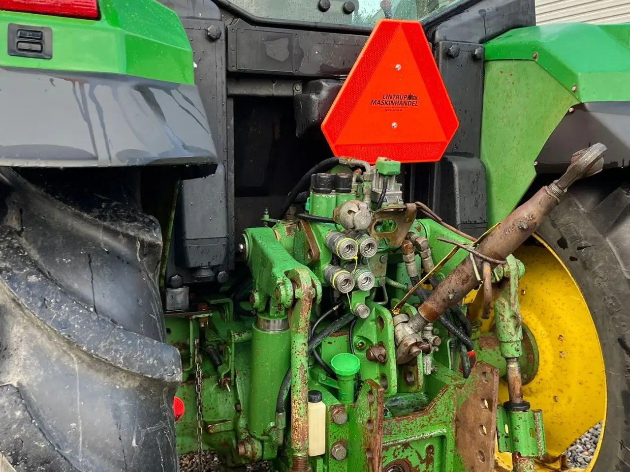 Billede 7 - John Deere 6506 Med frontlæsser og vendegear ved rattet samt nye fordæk