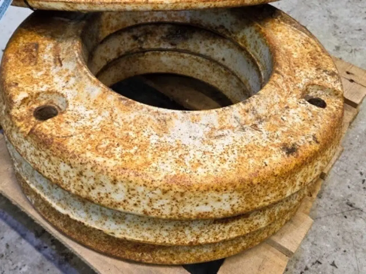 Billede 8 - New Holland T5050 Hjulvægt Sæt 5113181