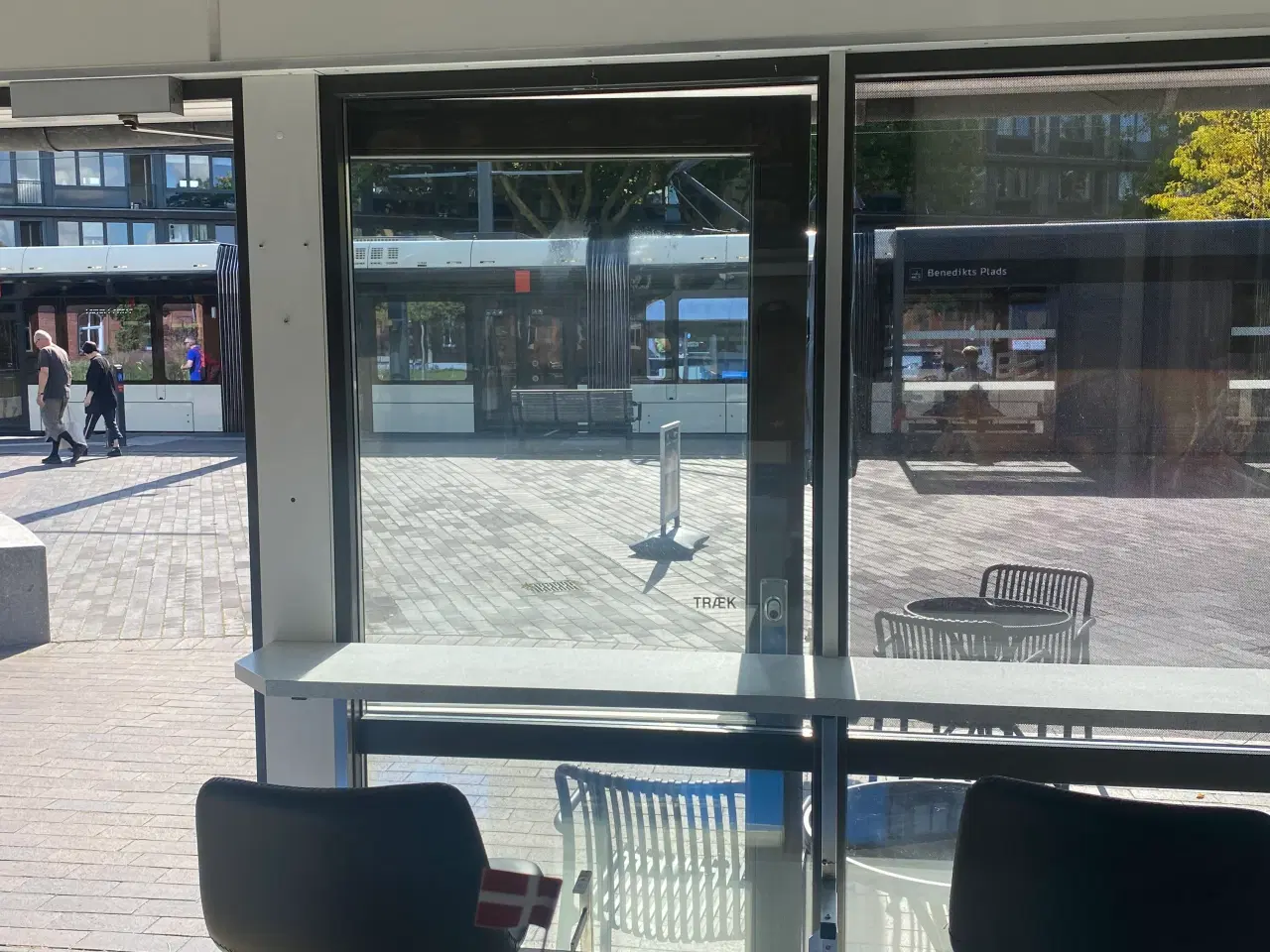 Billede 2 - Totalrenoveret grillbar i hjertet af Odense til sa