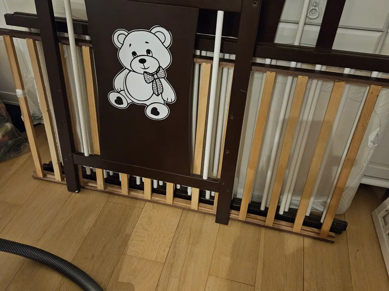 Billede 1 - baby seng