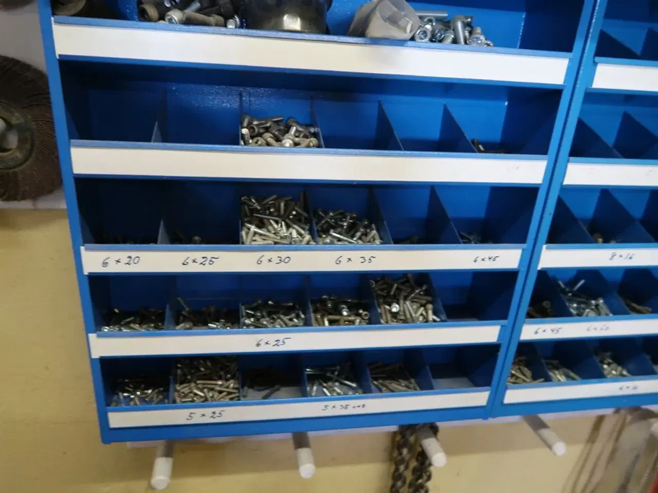 Billede 17 - Div. Skæreklinger, overfræser, værktøj m.m.