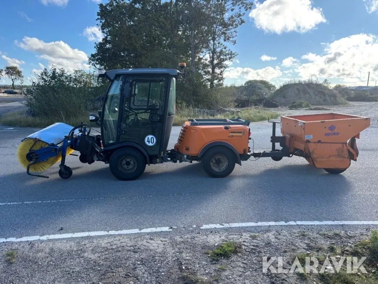 Billede 2 - Redskabsbærer Karcher Mic 50 advanced med tilbehør