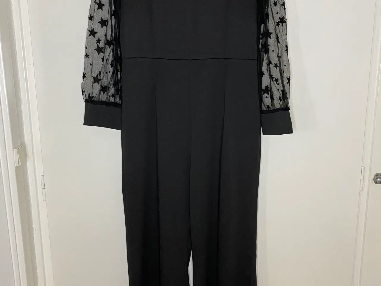 Billede 1 - Flot jumpsuit/heldragt/buksedragt