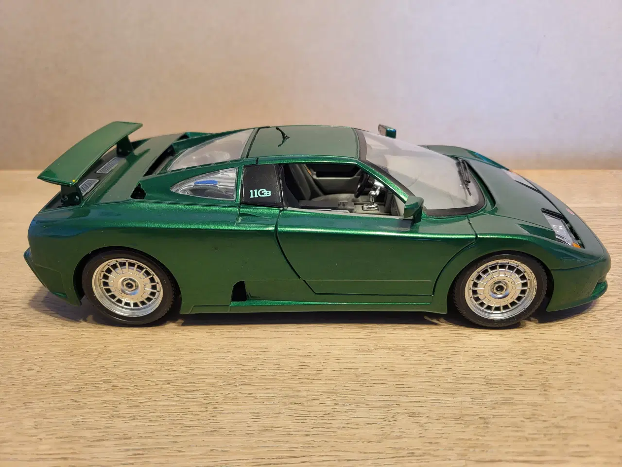Billede 2 - Modelbil, Bugatti EB 110 (1991), skala 1:18 
