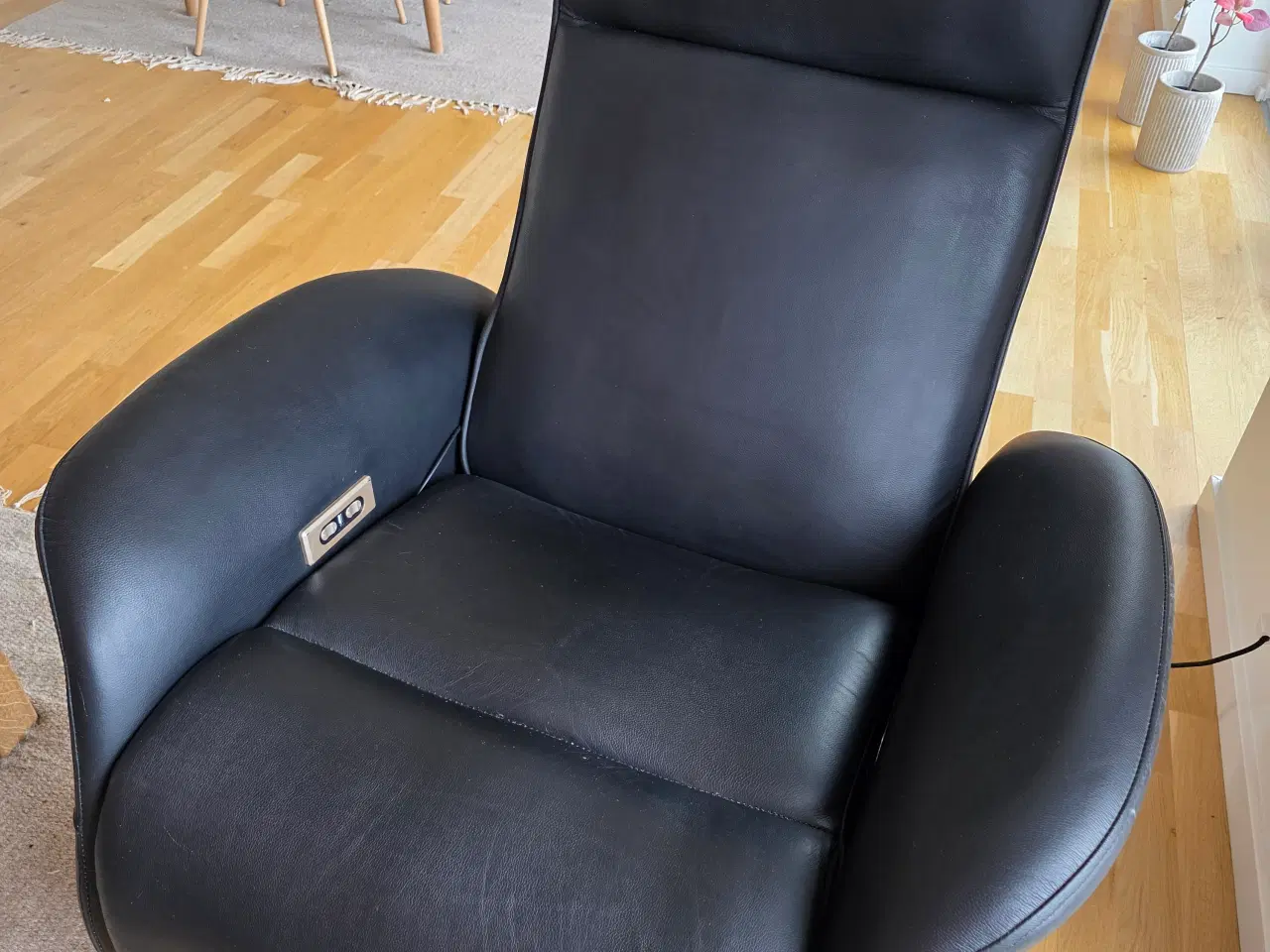 Billede 2 - Lindebjerg otium stol 360 Luksus med massage/varme