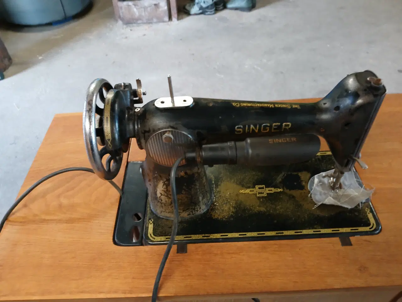 Billede 4 - Flot Singer trædesymaskine