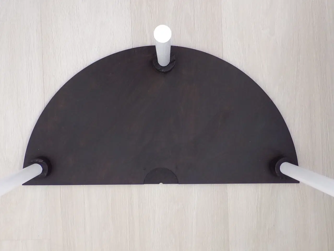 Billede 5 - Indsatsborde / sengeborde. Bordpladerne er en ur