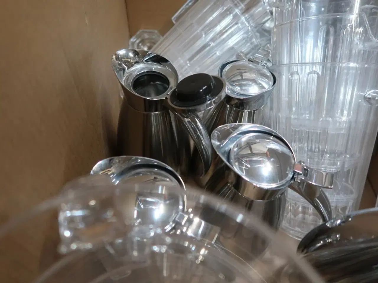 Billede 7 - Tallerkener, glas, kander m.m.