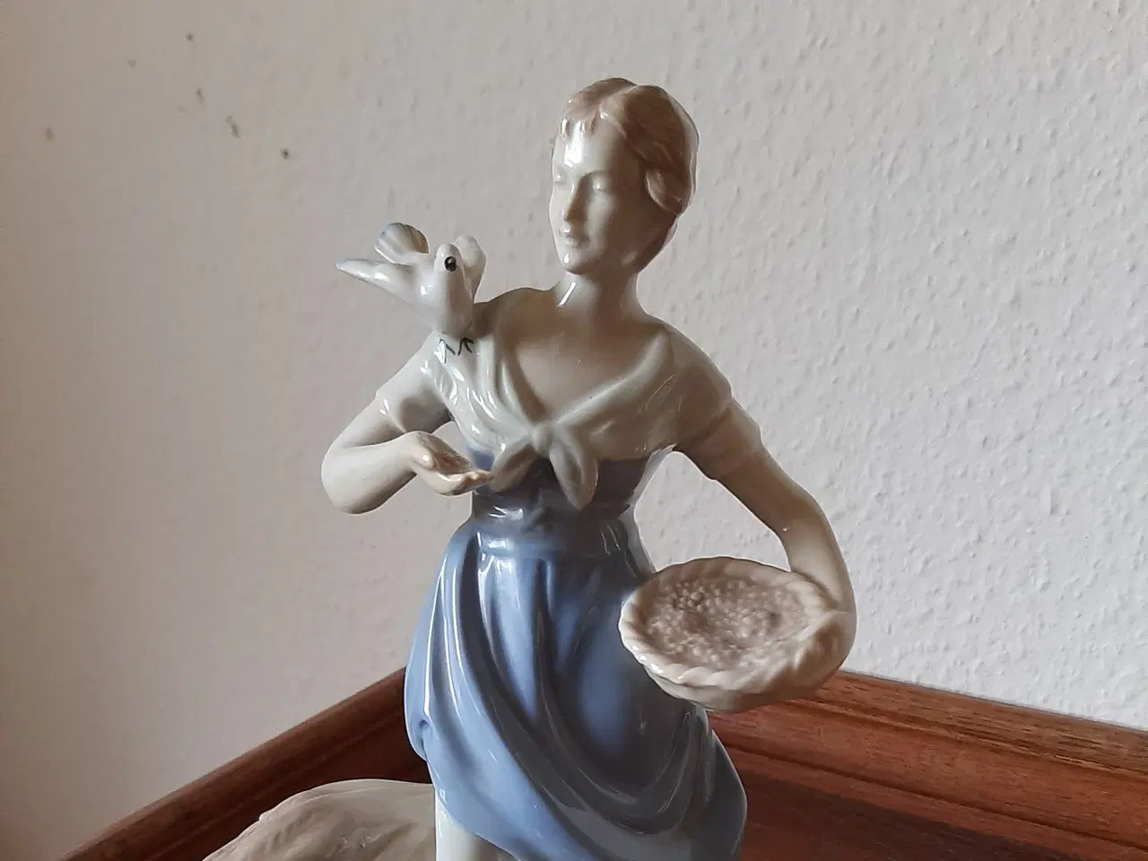 Billede 4 - GDR porcelænsfigurer