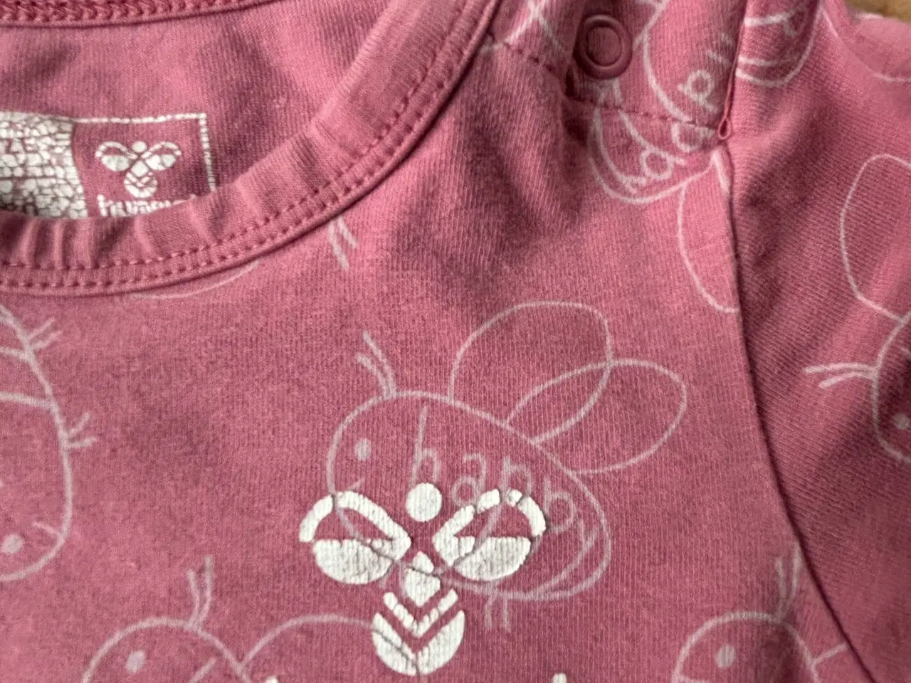 Billede 5 - Hummel body str. 80 lyserød bomuld pige