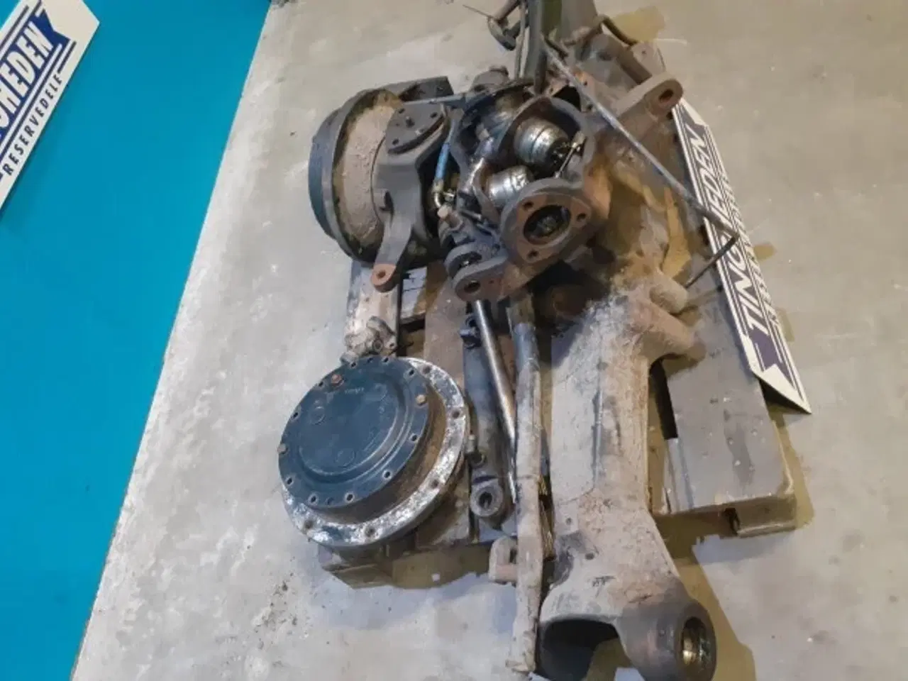 Billede 2 - New Holland TM150 Foraksel