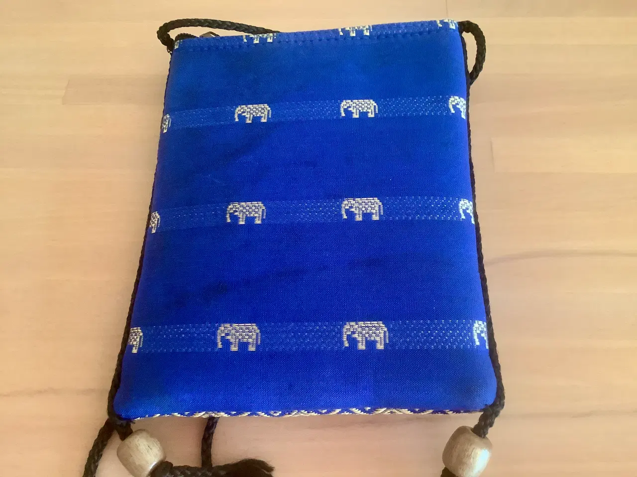 Billede 2 - Lille skuldertaske.