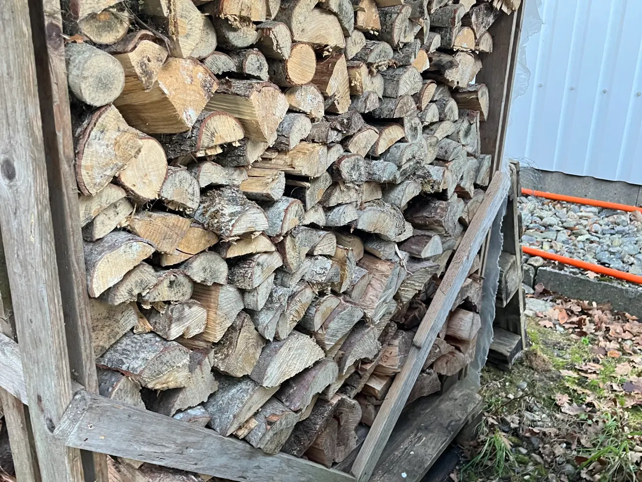 Billede 3 - Kløvet brænde