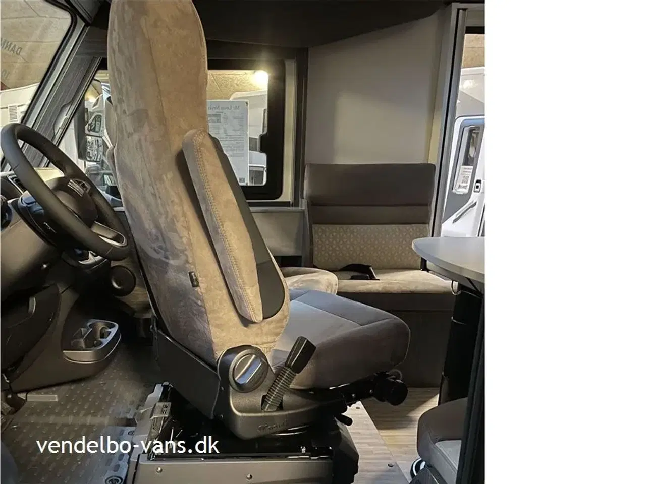 Billede 8 - 2026 - McLouis Nevis 873 Enkeltseng