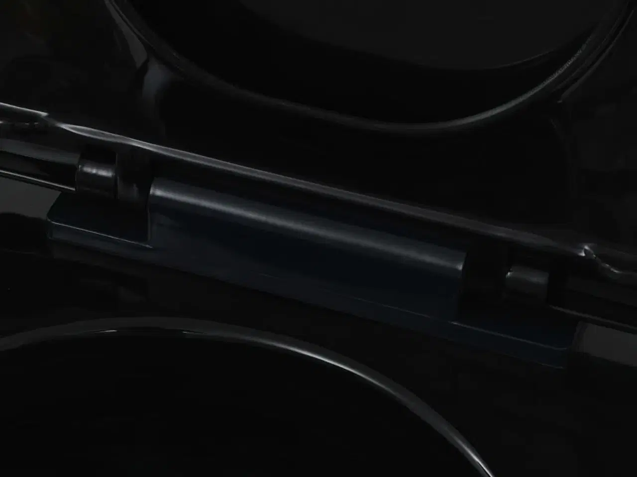 Billede 3 - Væghængt toilet med skjult cisterne keramisk sort