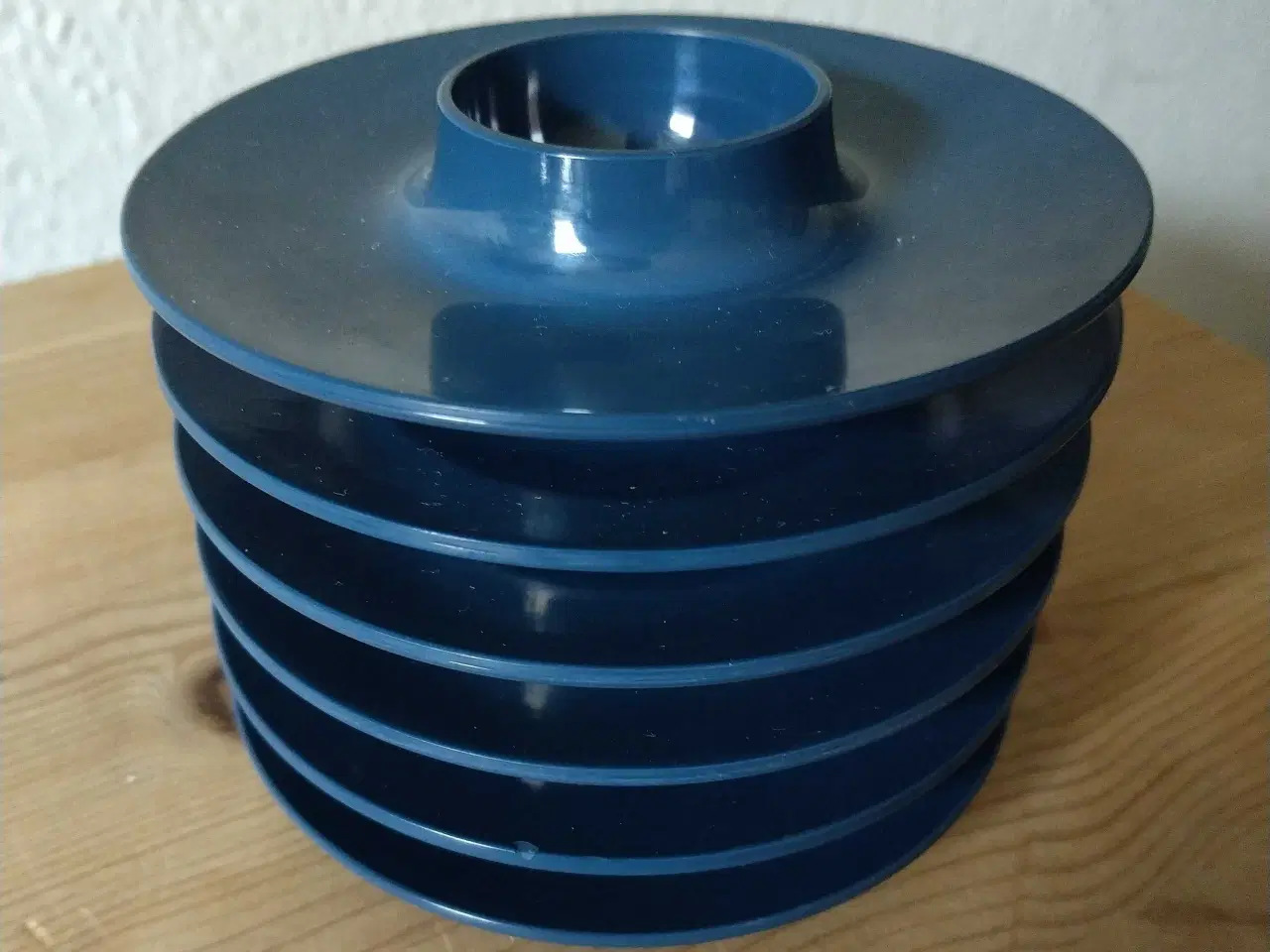 Billede 1 - Rosti æggebægre Rosti rød og blå