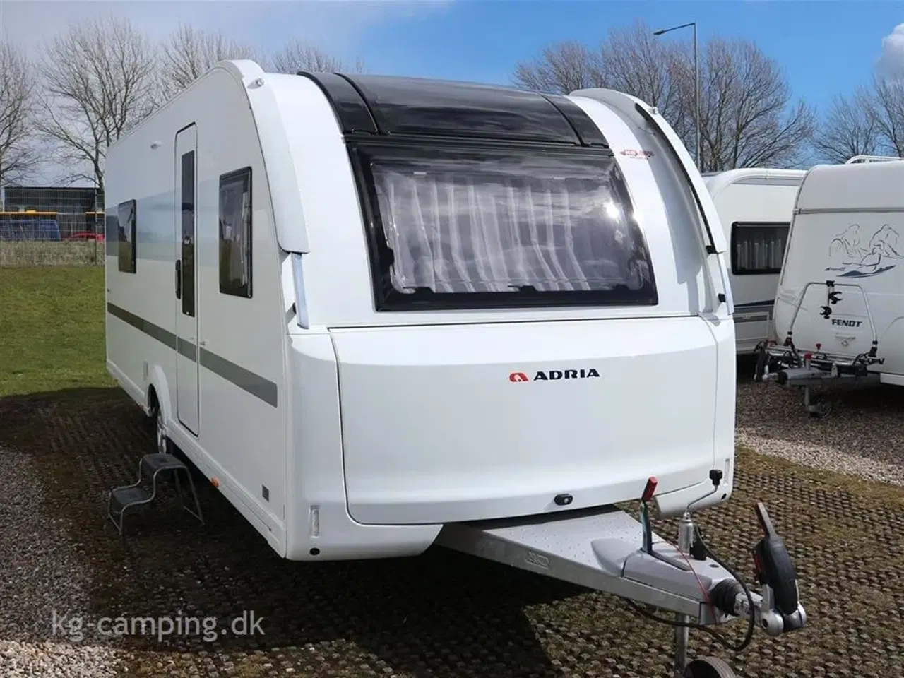 Billede 1 - 2024 - Adria Adora 572 UT Dejlig Kampagne vogn med enkeltsenge og Alde Centralvarme.