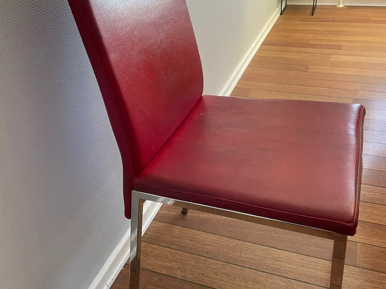 Billede 1 -  læderstole røde