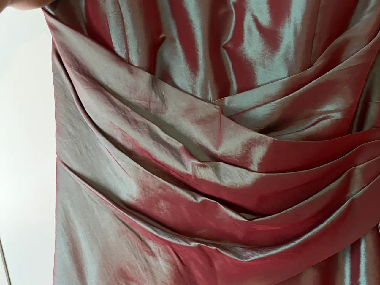 Billede 2 - Gallakjole fra Luxux