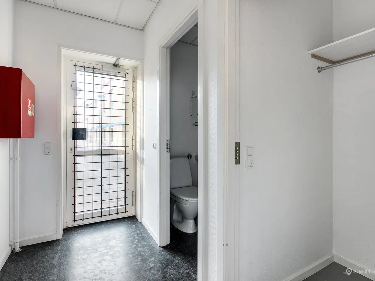 Billede 5 - Lyst og velbeliggende butikslokale på Høje Taastrup Boulevard